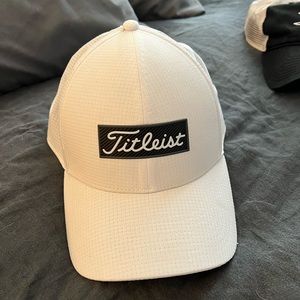 Titleist Oceanside men’s hat in white